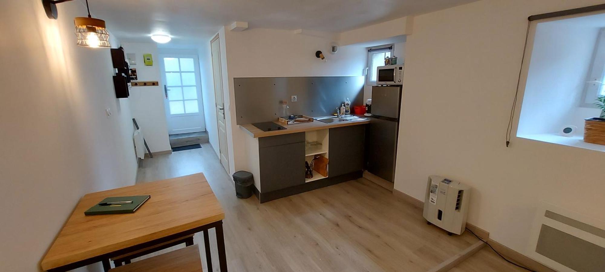 Chez Mathilde, Studio Sur Laval Лавал Екстериор снимка